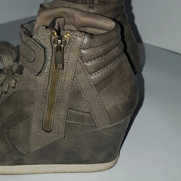 CANDIES Womens BOOTS Booties SIZE 9.5 M Brown Leather Suede Wedge Ankle - Picture 5 of 11